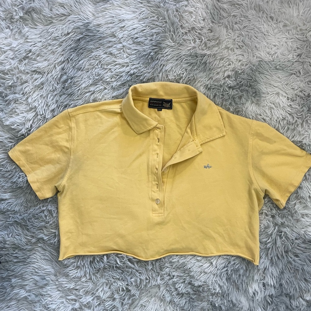 Yellow cropped top, fits stylish and loose !!